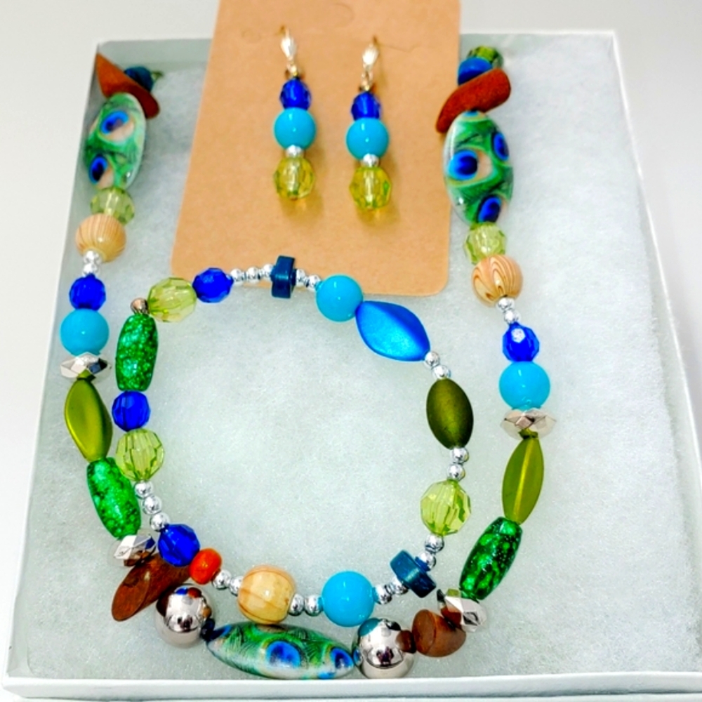 257NEB009.  Handmade 3 pc. Peacock Blue Green Necklace Set